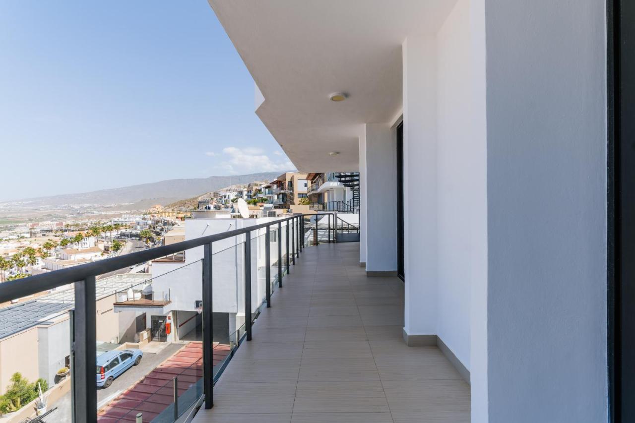 Sunset White Villa - Ocean View, Jakuzzi, Heated Pool, Air-Conditioning, Grill Playa de las Americas  Luaran gambar