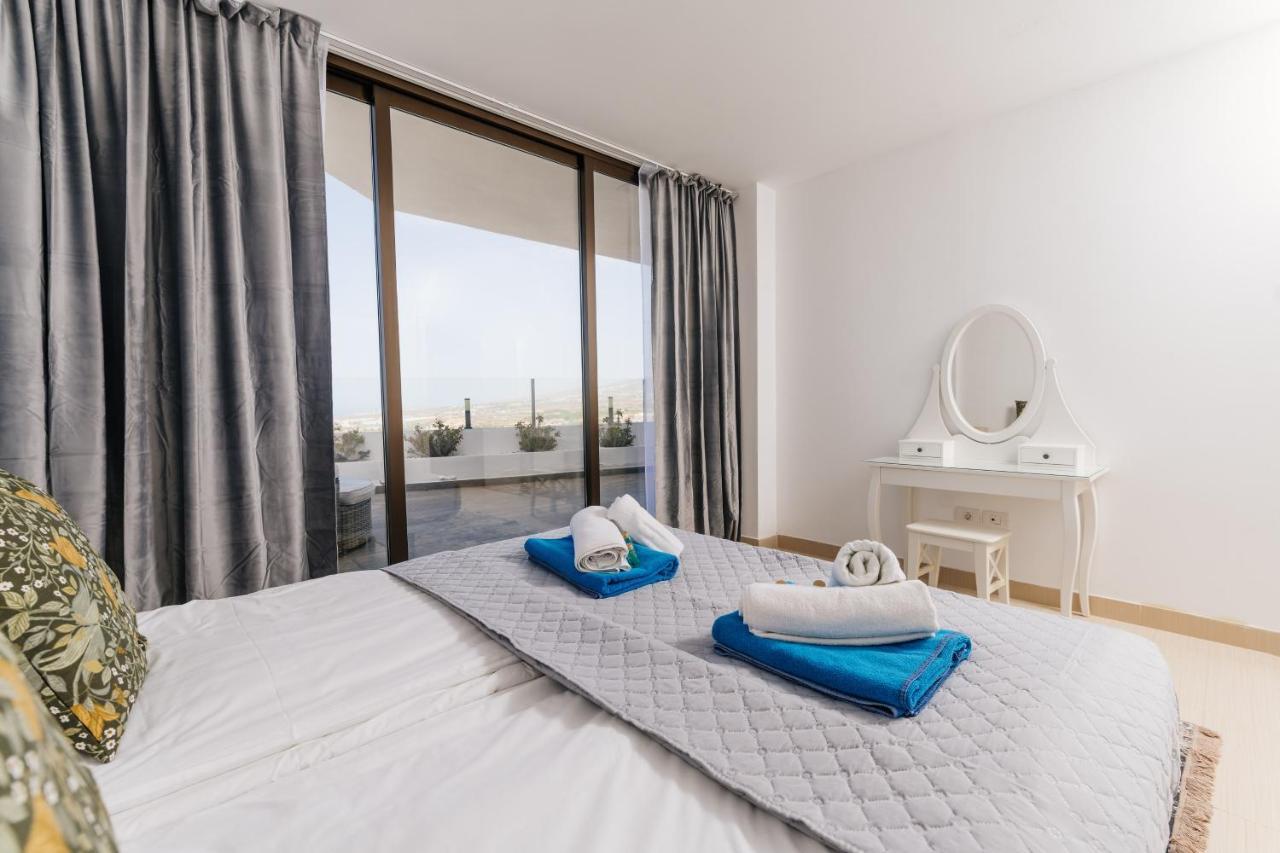 Sunset White Villa - Ocean View, Jakuzzi, Heated Pool, Air-Conditioning, Grill Playa de las Americas  Luaran gambar