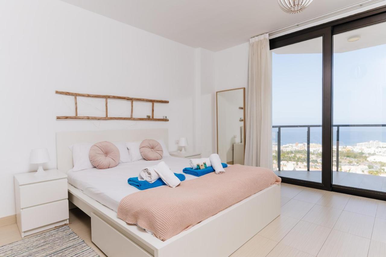 Sunset White Villa - Ocean View, Jakuzzi, Heated Pool, Air-Conditioning, Grill Playa de las Americas  Luaran gambar