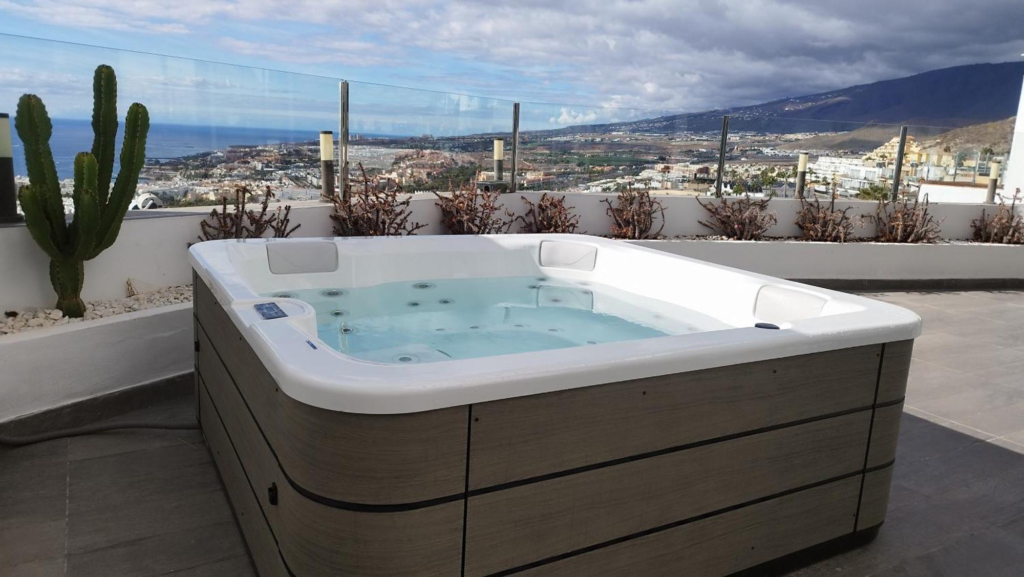 Sunset White Villa - Ocean View, Jakuzzi, Heated Pool, Air-Conditioning, Grill Playa de las Americas  Luaran gambar